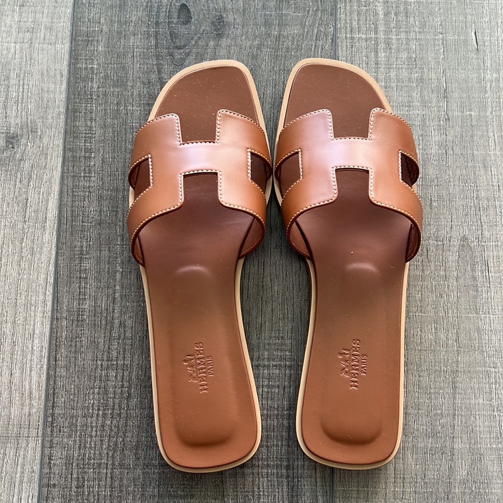 Herme’s Oran Sandals size 40